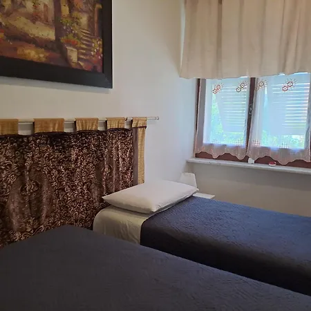 Sisters' House Apartment