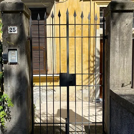 Sisters' House * Специя