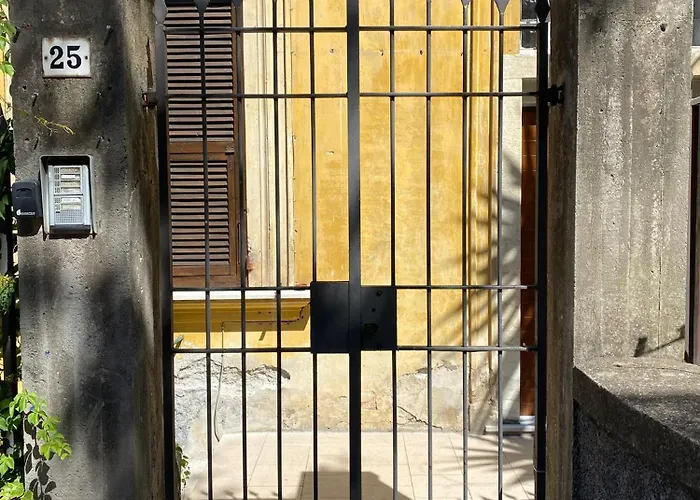 Sisters' House * La Spezia